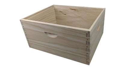 10 Frame Full Depth Beehive Super/Box Kit Including Frames and Foundation